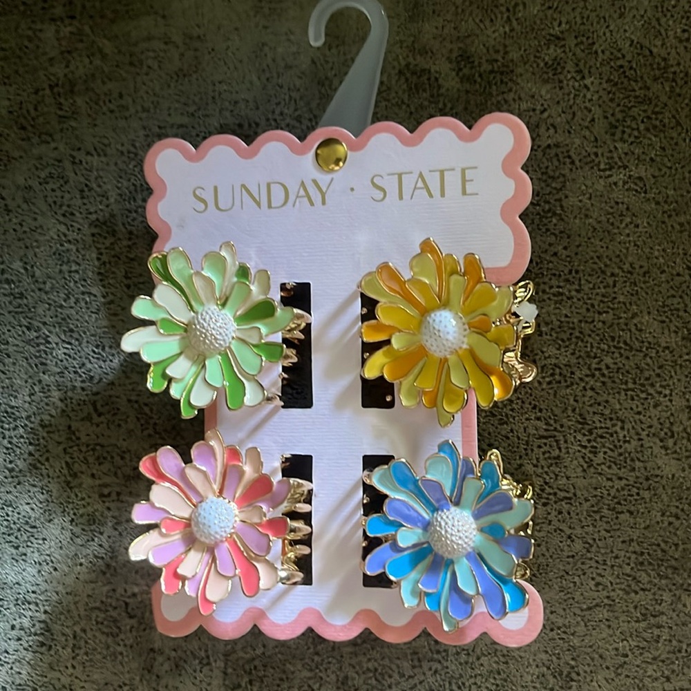 New Sunday State Floral Hair Clips Brand New On Card